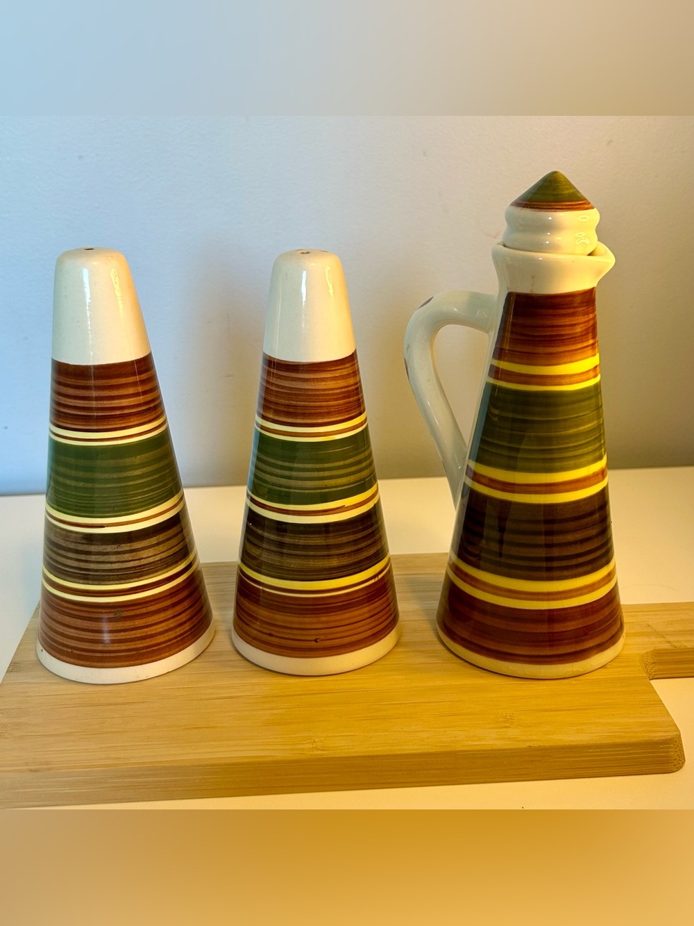 Vintage Cruet Set Salt Pepper Oil Vinegar
Dragon Pottery Wales